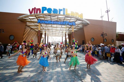 THUÊ XE ĐÀ NẴNG ĐI VINPEARL NAM HỘI AN.